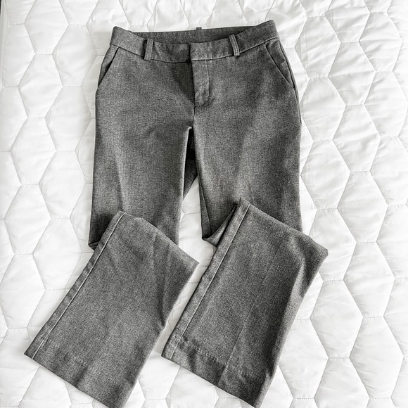 Gray Dress Pants Size 4 Flare Stretch Polyester Rayon Spandex - Picture 1 of 3